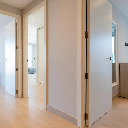 Marina Club Luxury-hosted By Sweetstay Apartment